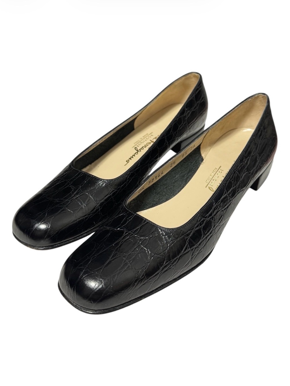 SALVATORE FERRAGAMO Vintage Croc-Embossed Leather Square-Toe Pump, Black Sz 8.5